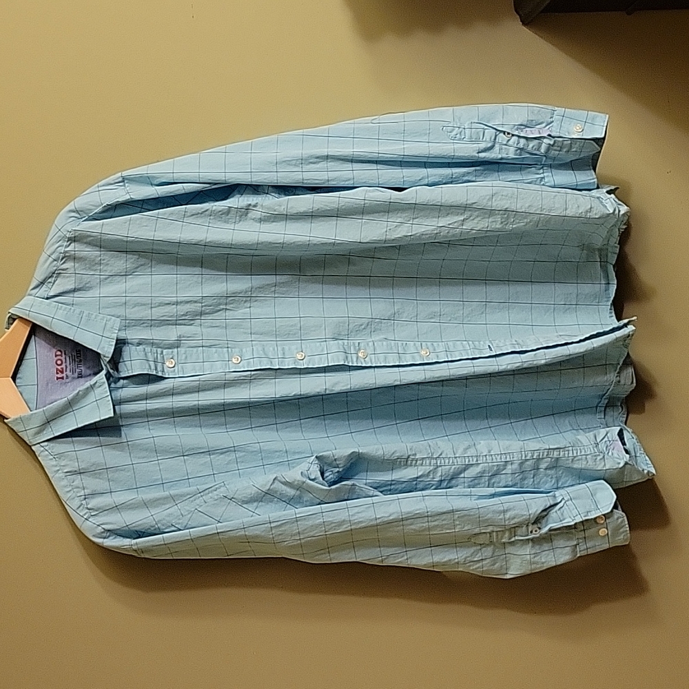 IZOD light blue / dark blue plaid dressy to casual long sleeve shirt